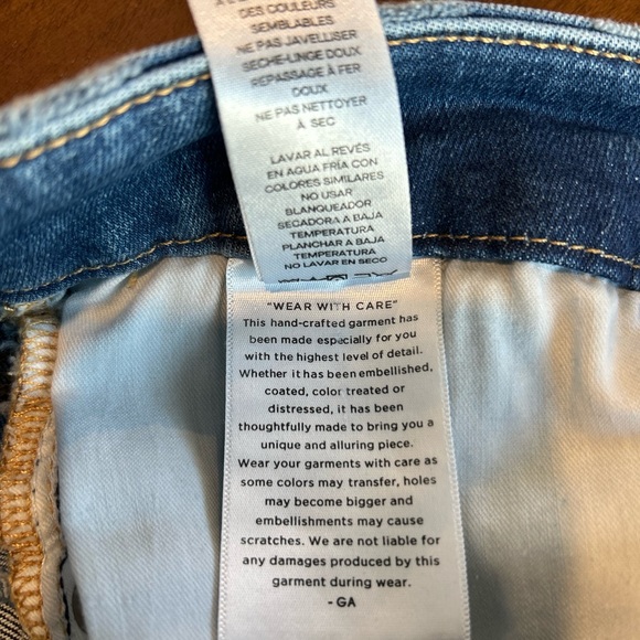 Good American Light Blue High Rise Jeans - Picture 10 of 10